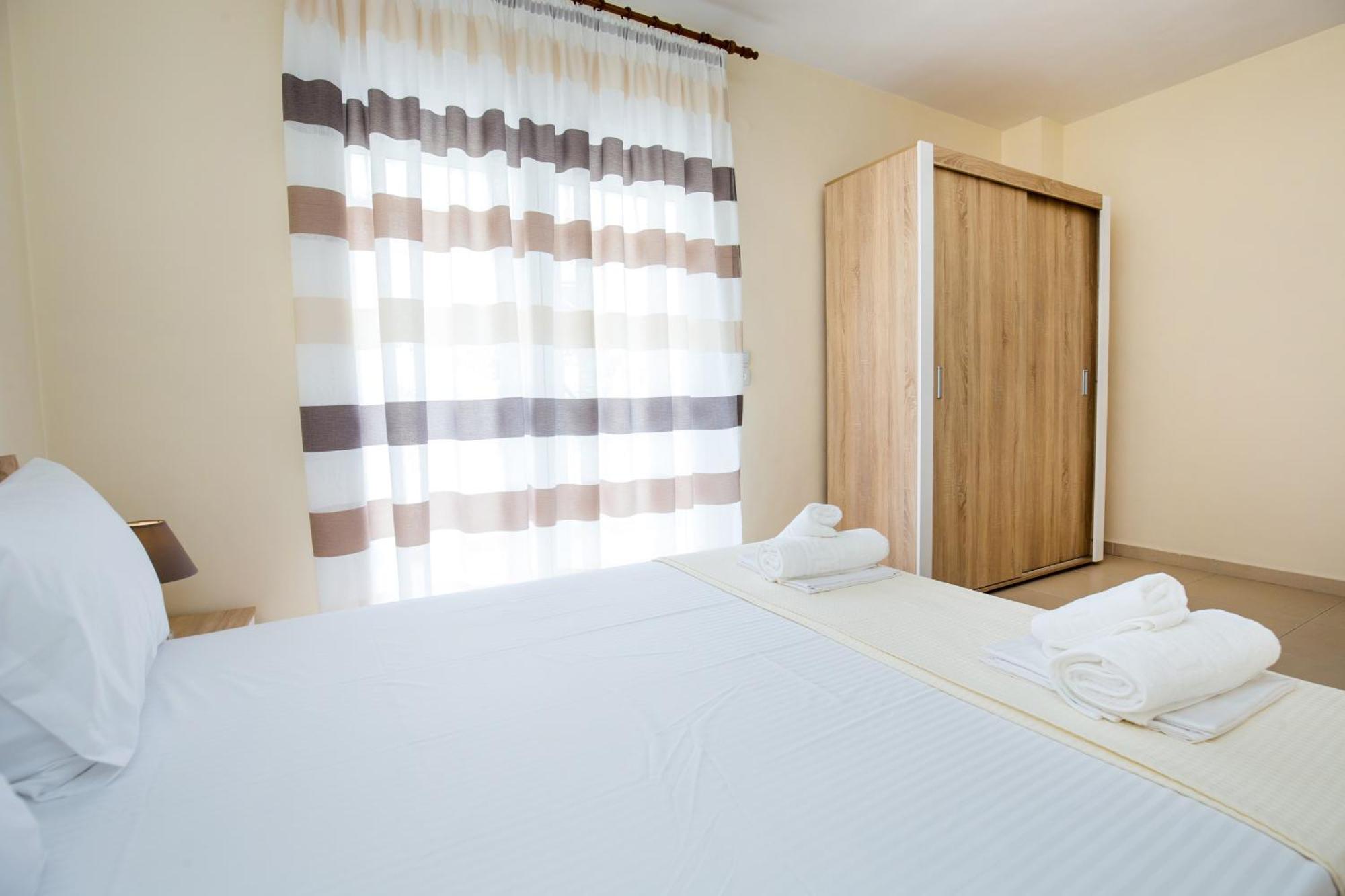 House Litsa 1 In Apartment Potos